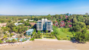 Escape Condominiums Beachfront Suites - Mae Phim